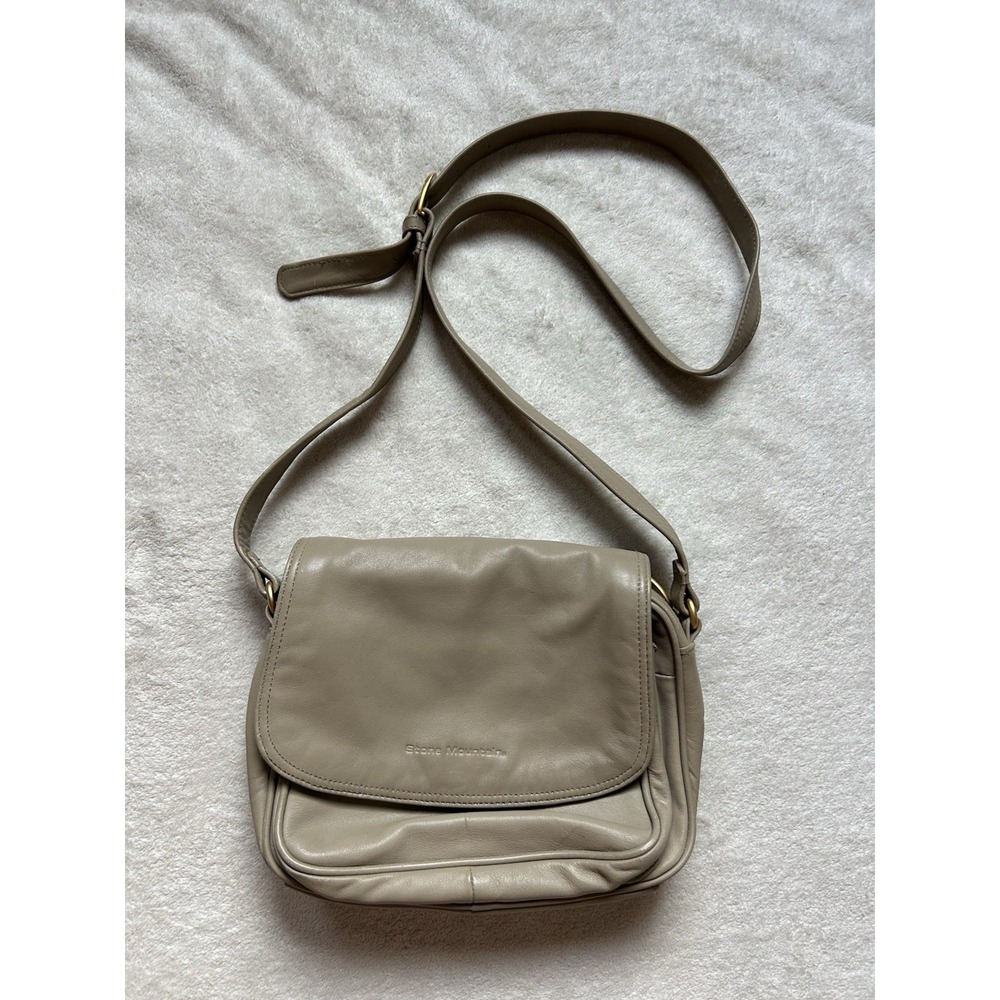 Vintage Stone Mountain Leather Crossbody Shoulder Bag neutral taupe made in USA